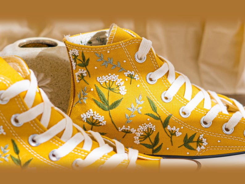 Handmade Embroidered Converse High Tops, Yellow Converse Embroidery Wildflower, Custom Floral Embroidered Sneakers, Bride Shoes, Women Gift