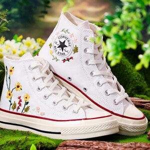 Embroidered Wedding Converse, Bridal Flowers Embroidered Sneakers for Bride, Sunflower Embroidery Shoes for Bride, Wedding Gift for Couple
