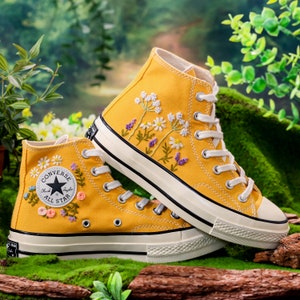 Custom Embroidery Converse High Tops, Yellow Converse Embroidered with Wildflowers, Custom Shoes Embroidery Flowers, Birthday Gift for Her