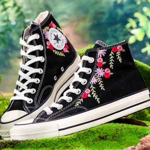 Embroidered Converse, Bridal Flower Embroidered Shoes, Wedding Flower Embroidered Sneakers, Personalized Bridal Sneaker, Custom Wedding