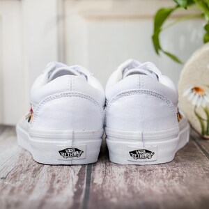 Wedding Vans for Bride, Bridal Flower Embroidered Shoes Custom, White Vans Flowers, Wedding Flowers Embroidered Sneaker Custom, Gift for Her