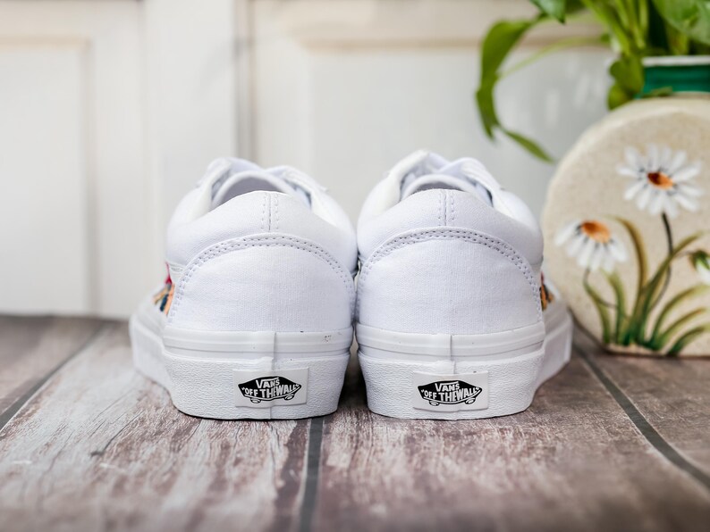 Wedding Vans for Bride, Bridal Flower Embroidered Shoes Custom, White Vans Flowers, Wedding Flowers Embroidered Sneaker Custom, Gift for Her