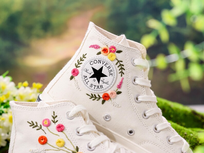 Embroidered Wedding Converse Shoes, Bridal Floral Embroidery Converse, Wedding Flowers Embroidered Sneakers, Personalized Bridal Sneaker