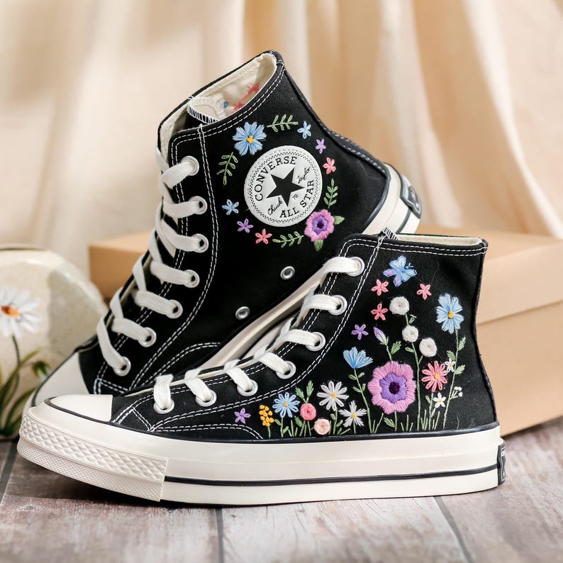 Custom Converse Chuck Taylor Embroidered Garden Flowers, Embroidered Converse Flowers, Flower Embroidered Shoes, Birthday Gifts for Her