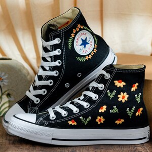Custom Embroidered Converse Chuck Taylor High Tops, Yellow Converse Embroidery Daisy & Lavender, Custom Floral Embroidered Sneaker, Gift Her