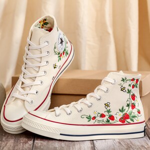 Customized Embroidery Converse Women, Bee and Strawberry Embroidered Converse, Strawberry Embroidered Shoes, Strawberry Embroidered Sneakers