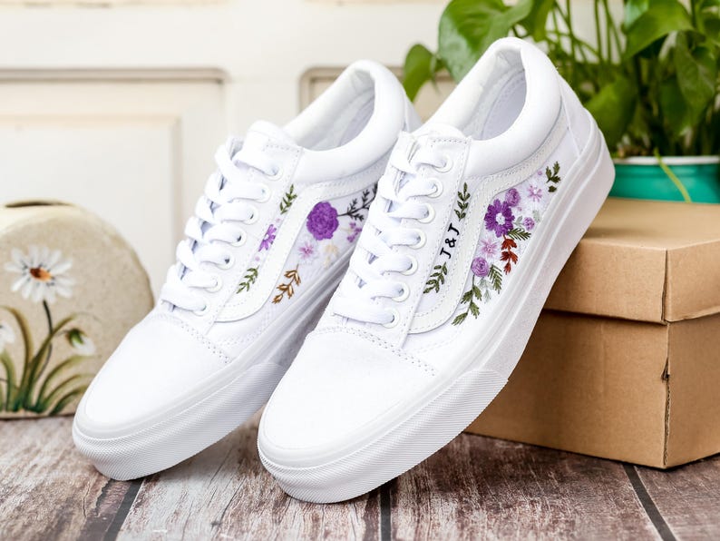 Vans Embroidery, Anniversary Date and Flower Embroidered Vans Wedding, Bridal Flower Embroidery Shoes, Personalized Shoes for Bride & Groom
