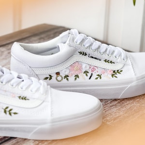 Embroidered Vans for Bride, Wildflowers Embroidered Vans Old Shool Custom, Vans Embroidery Floral, Daisy Embroidered Shoes, Gift for Her