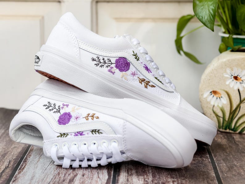 Vans Embroidery, Anniversary Date and Flower Embroidered Vans Wedding, Bridal Flower Embroidery Shoes, Personalized Shoes for Bride & Groom