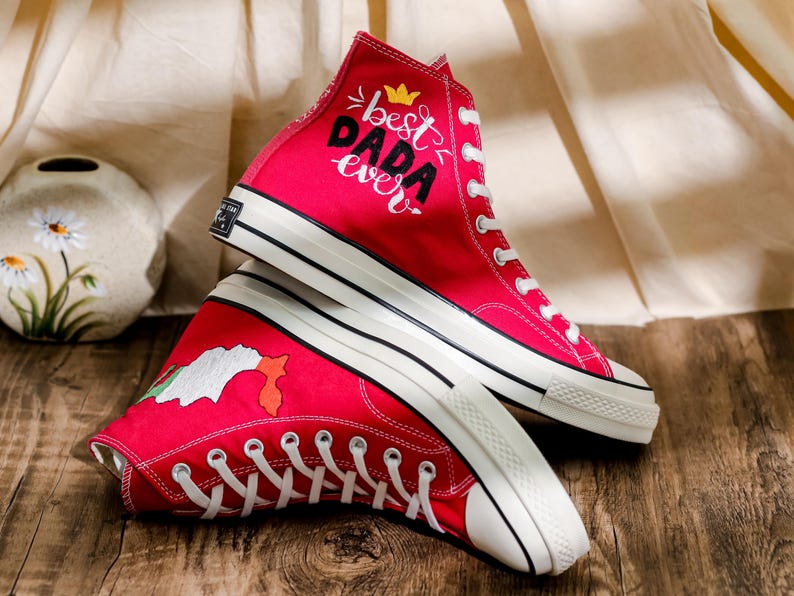 Custom Embroidered Converse , Red Converse Embroidered Flag, Italian Flag Embroidered Shoes, Flag Embroidered Snealer, Citizenship Gifts