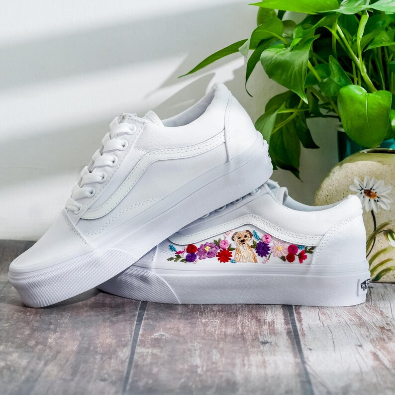 Custom Embroidered Vans Old Shool, Pet Embroidered Wedding Vans, Flowers and Dog Embroidered Shoes Custom, Personalized Bridal Sneakers