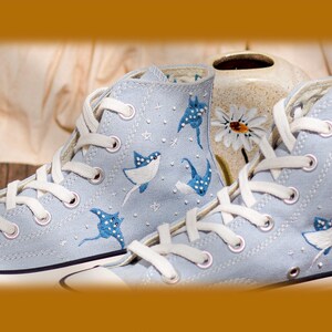 Ray Embroidered Converse Chuck Taylor 1970s: Custom Ocean Embroidery Shoes