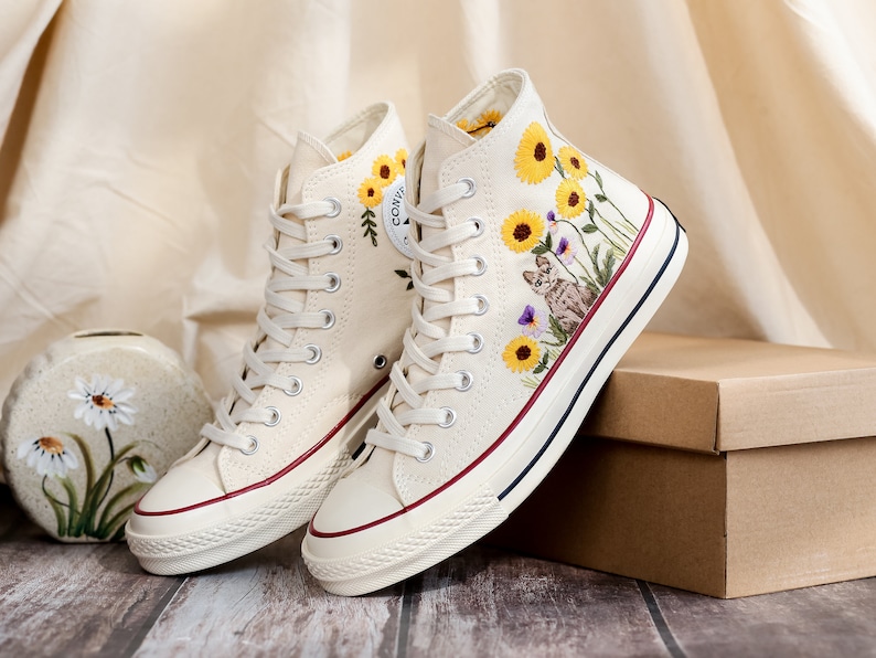 Custom Embroidered Converse High Tops 1970s, Sunflower Embroidered Shoes, Cat and Gardens Sunflower Embroidered Sneakers, Gift for Women
