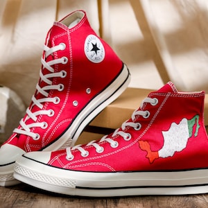 Custom Embroidered Converse , Red Converse Embroidered Flag, Italian Flag Embroidered Shoes, Flag Embroidered Snealer, Citizenship Gifts