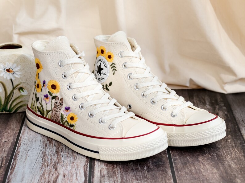 Custom Embroidered Converse High Tops 1970s, Sunflower Embroidered Shoes, Cat and Gardens Sunflower Embroidered Sneakers, Gift for Women