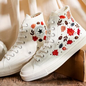 Custom Embroidered Wedding Converse, White Flowers Embroidered Sneakers for Bride, Floral Embroidered Wedding Reception Shoes, Wedding Gifts