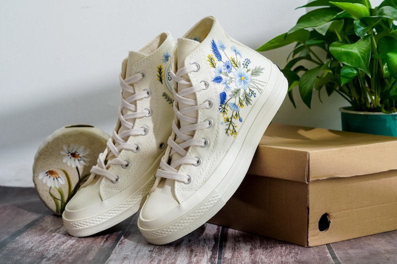Custom Embroidered Converse, Carnation and Cornflower Embroidered Shoes, Blue Flax Embroidered Sneaker Custom, Flower Embroidery Converse