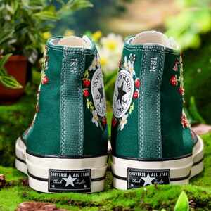 Custom Embroidered Converse, Strawberry Embroidered Sneaker for Her, Strawberry and Daisy Embroidered Shoes, Strawberry Embroidered Converse