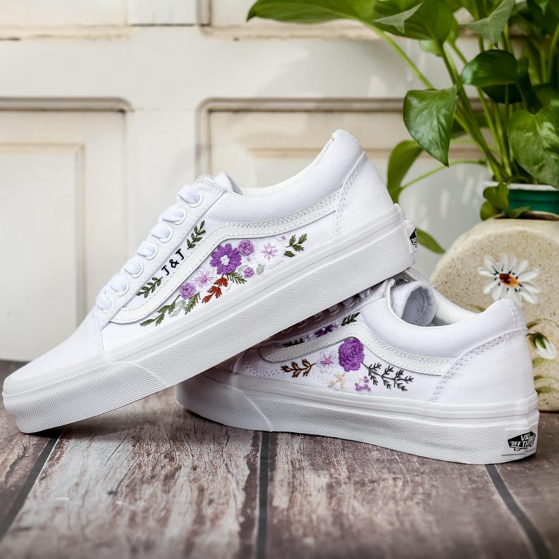 Vans Embroidery, Anniversary Date and Flower Embroidered Vans Wedding, Bridal Flower Embroidery Shoes, Personalized Shoes for Bride & Groom