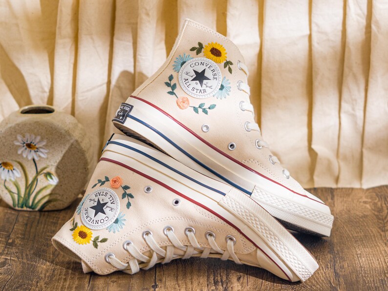 Custom Embroidered Converse Chuck Taylor High Top, Cream Converse Shoes Embroidery Skull & Sunflower, Unique Custom Sneakers, Halloween Gift