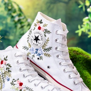 Wedding Converse High Tops Custom, Bridal Flower Embroidery Shoes, Wedding Flower Embroidered Sneaker for Bride, Unique Gifts for Couple