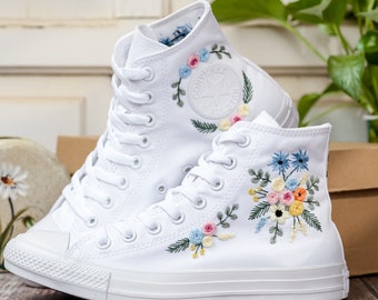 Wedding Converse for Bride, Bridal Flower Embroidery Shoes, Wedding FLower Embroidered Sneaker for Wedding, Wedding Gift, Wedding Sneakers
