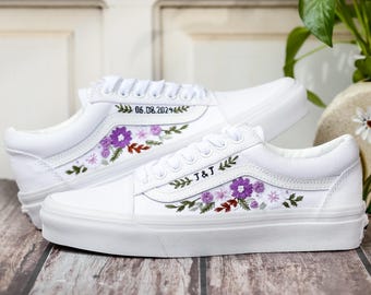 Bordado Vans, fecha de aniversario y flores bordadas para boda, zapatos de novia con bordado de flores, zapatos personalizados para novios.