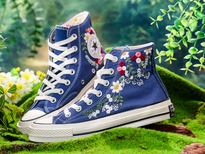 Custom Embroidered Converse Chuck Taylor All Star, Rose Flower and Daisy Embroidered Sneaker, Flower Embroidered Shoes, Unique Gift for Her