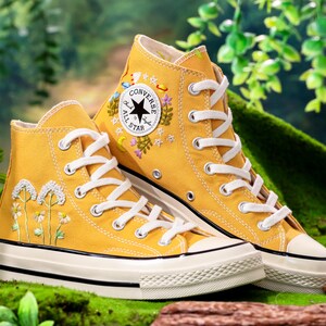Embroidered Converse Shoes, Converse Embroidery Flowers, Floral Embroidery Sneakers Custom for Women, Sun and Sunflower Embroidery Converse