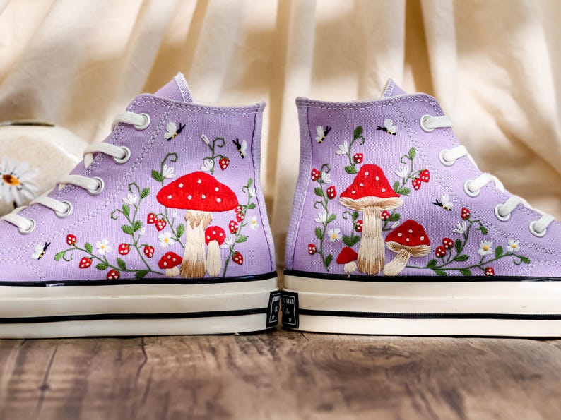 Custom Converse Embroidere Mushrooms, Bee and Strawberry Embroidered Shoes, Converse Embroidery Daisy, Mushroom Embroidered Sneakers for Her