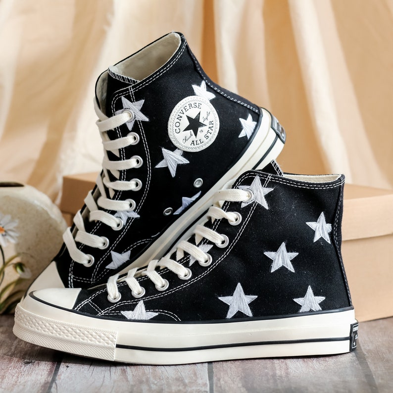 Custom Embroidered Converser 1970s, Star Embroidery Design, Star Embroidered Shoes for Men, White Star Embroidered Sneakers, Gift for Her