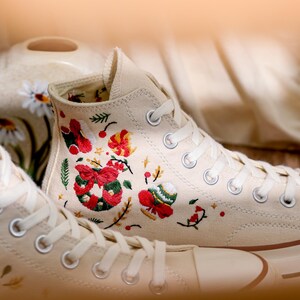 Christmas Embroidery Converse, Xmas Embroidered Shoes for Women, Noel Embroidered Sneaker for Her, Converse Embroidered Christmas
