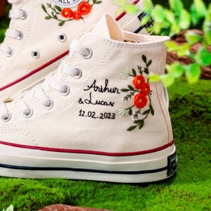 Weedding Converse For Bride, Name and Anniversary Date Embroidered Shoes Custom, Bridal Flower Embroidered Sneakers, Wedding Gift