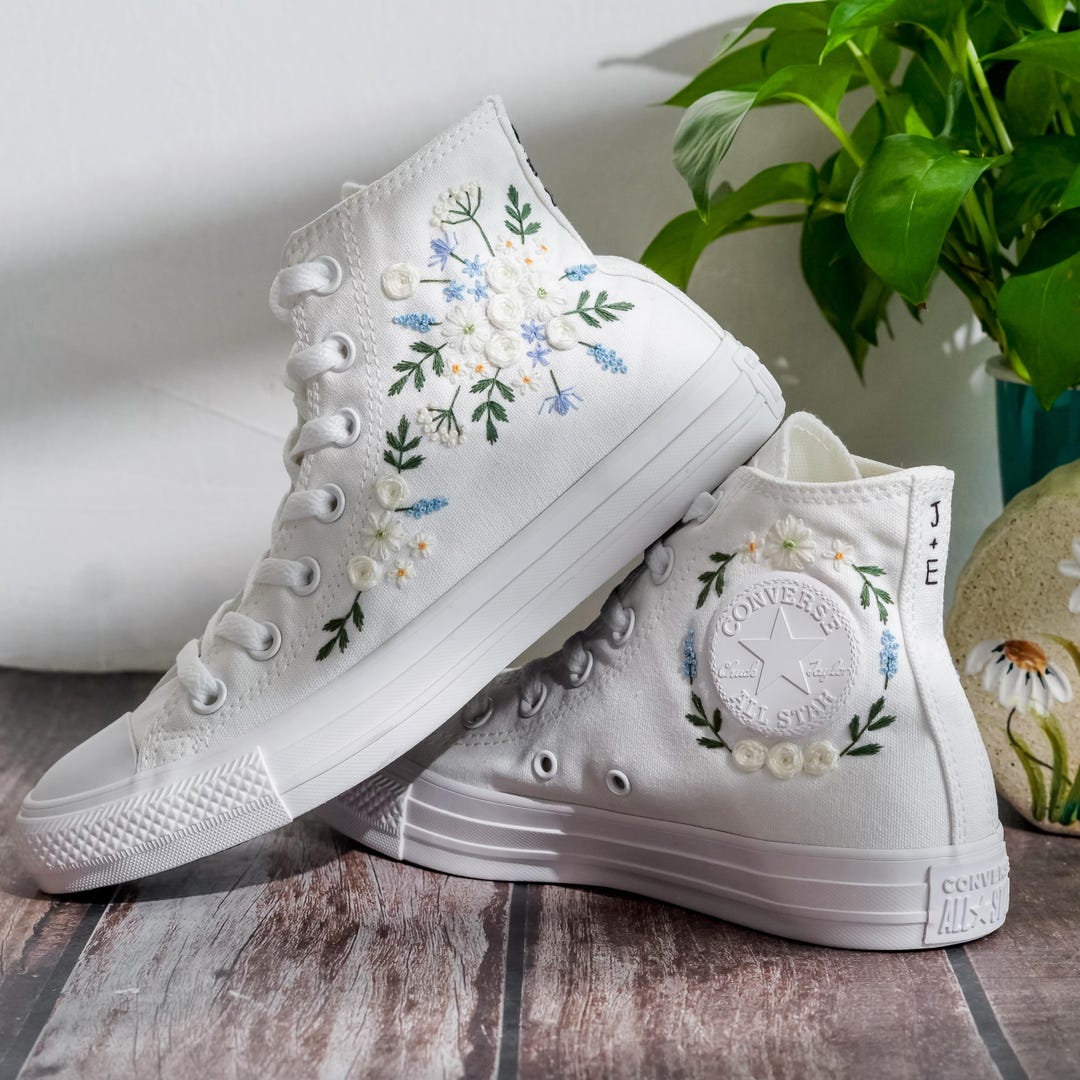 Scarpe Converse alte da sposa ricamate, sneakers da sposa