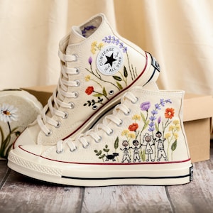 Custom Stick Figure Family Embroidered Converse, Flowers, Family Reunion Stick Figures Embroidered Shoes, Bespoke Family Gifts, Gift for Mom