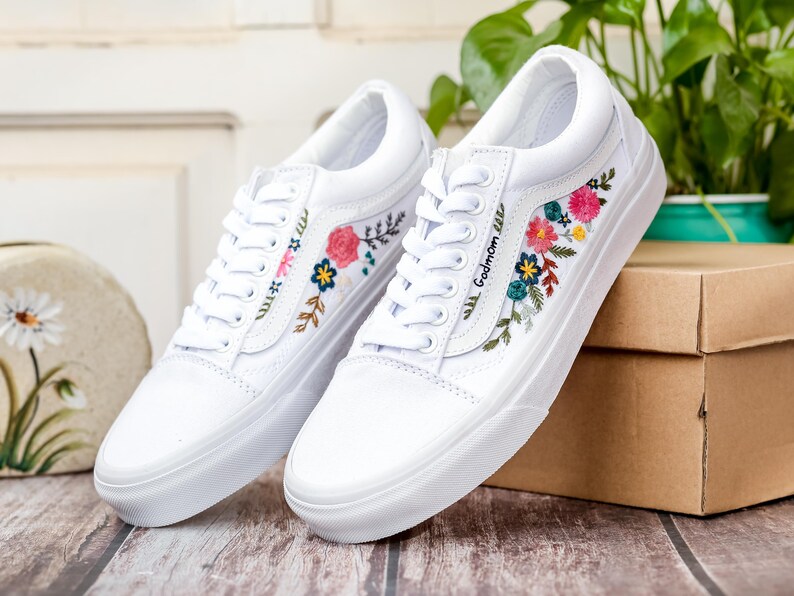 Custom Embroidered Wedding Vans, Couple’s Names Embroidered Vans Shoes, Flower Embroidered Sneaker Custom, Personalized Bridal Sneaker