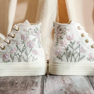 Custom Wedding Platform Shoes,Bridal Flowers Embroidered Sneakers for Bride,Embroidered Wedding Reception Shoes,Personalized Bridal Sneaker