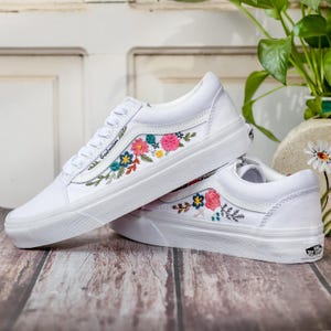Custom Embroidered Wedding Vans, Couple’s Names Embroidered Vans Shoes, Flower Embroidered Sneaker Custom, Personalized Bridal Sneaker