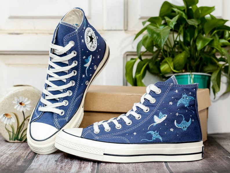 Custom Embroidered Converse High Tops, Custom Converse Chuck Taylor 1970s Manta Ray Embroidered, Ocean Embroidered Shoes Custom, Ocean Gifts