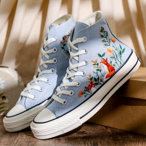 Embroidered Converse With Animals, Fox Embroidered Converse for Women, Wildflowers, Red Fox Embroidery Sneaker, Fox Converse Shoes Fox Gifts