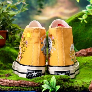 Embroidered Converse Shoes, Converse Embroidery Flowers, Floral Embroidery Sneakers Custom for Women, Sun and Sunflower Embroidery Converse