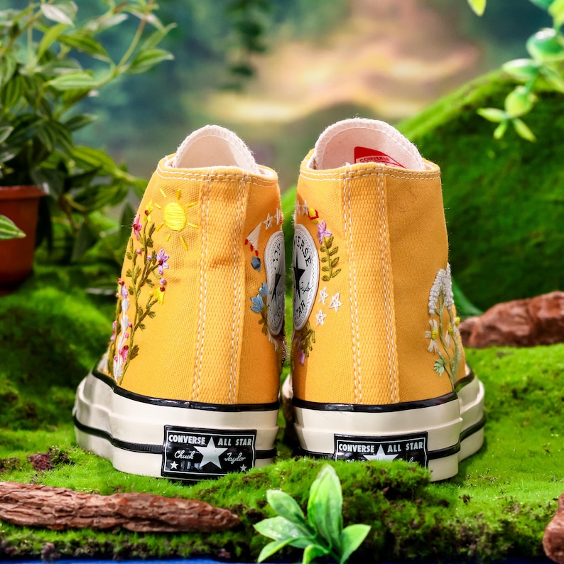 Embroidered Converse Shoes, Converse Embroidery Flowers, Floral Embroidery Sneakers Custom for Women, Sun and Sunflower Embroidery Converse