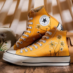 Embroidered Converse High Tops, Custom Converse Shoes with Dandelion Embroidery,  Converse Embroidered Shoes for flower lovers, Gift For Her
