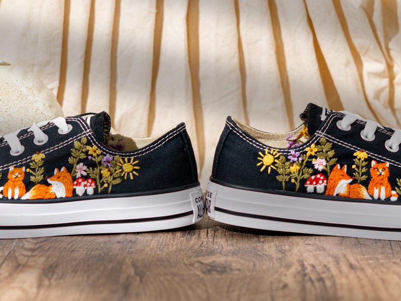 Hand Embroidered Converse Low Top Sneakers, Custom Black Shoes Embroidery Fox And Wildflower, Handmade Nature Art Converse, Unique Gift Idea