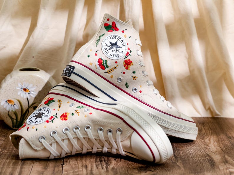 Christmas Embroidery Converse, Xmas Embroidered Shoes for Women, Noel Embroidered Sneaker for Her, Converse Embroidered Christmas
