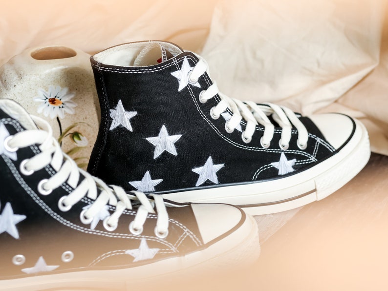 Custom Embroidered Converser 1970s, Star Embroidery Design, Star Embroidered Shoes for Men, White Star Embroidered Sneakers, Gift for Her