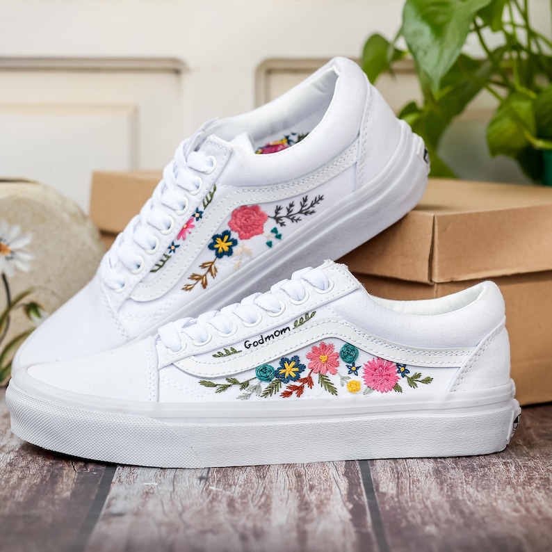 Custom Embroidered Wedding Vans, Couple’s Names Embroidered Vans Shoes, Flower Embroidered Sneaker Custom, Personalized Bridal Sneaker