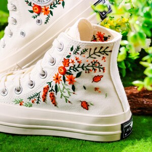 Wedding Converse for Bride, Bridal Flowers Embroidered Shoes for Wedding, Boho Wedding Flower Embroidered Shoes, Wedding Gift for Bridal