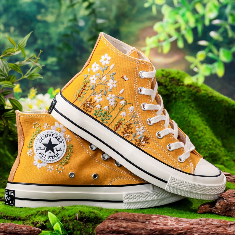 Custom Converse Embroidered Shoes, Flower Embroidered Converse, Floral Embroidery Sneakers, Daisy Embroidered Converse, Wedding Gifts