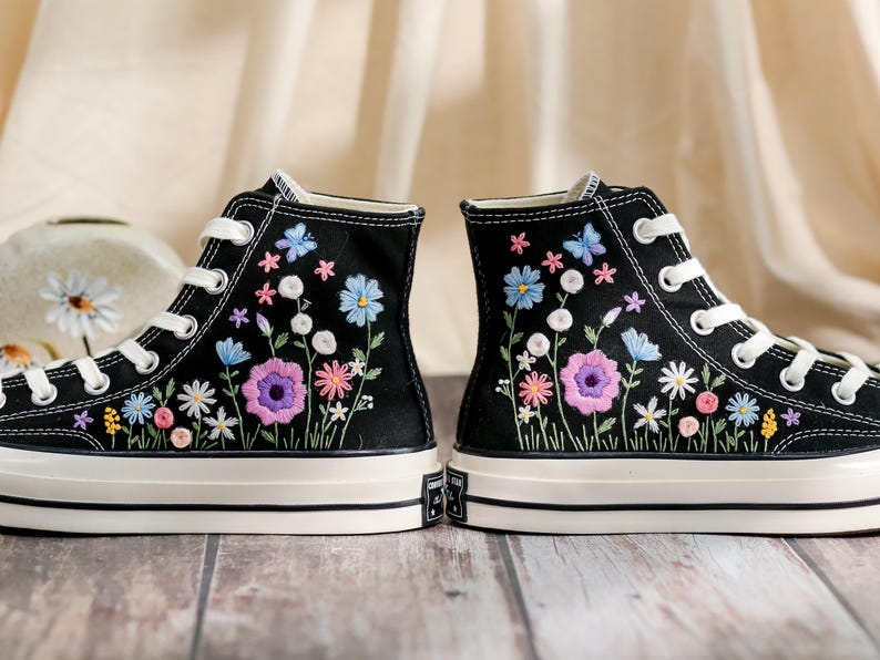 Custom Converse Chuck Taylor Embroidered Garden Flowers, Embroidered Converse Flowers, Flower Embroidered Shoes, Birthday Gifts for Her